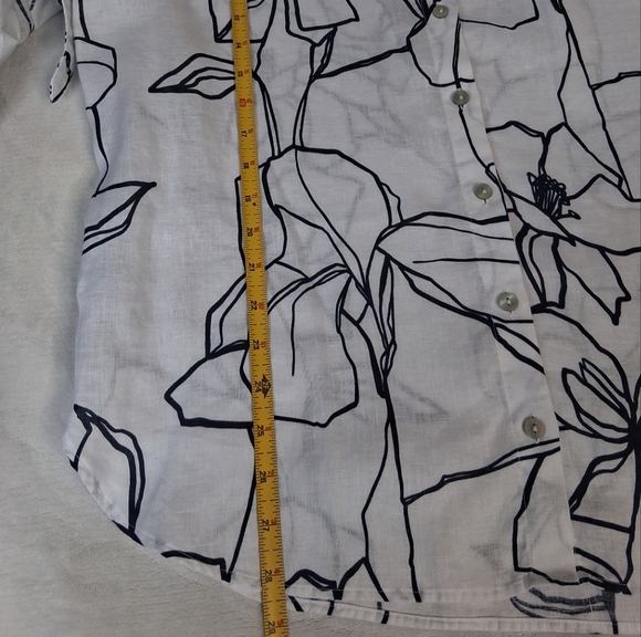 Chico's Women Linen Blouse White Black Floral Button-up Coastal Size 12 - Picture 13 of 15